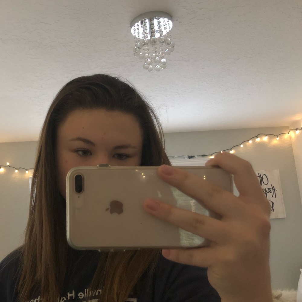 Meet your Posher, Kailani